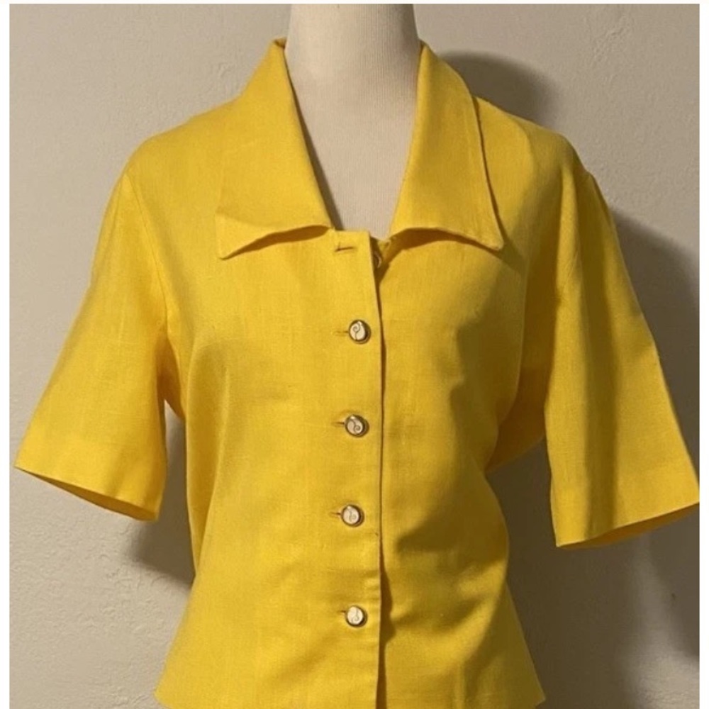 Made By Design Suit   Skirt 2pcs Skirt and Jacket size Xl Yellow